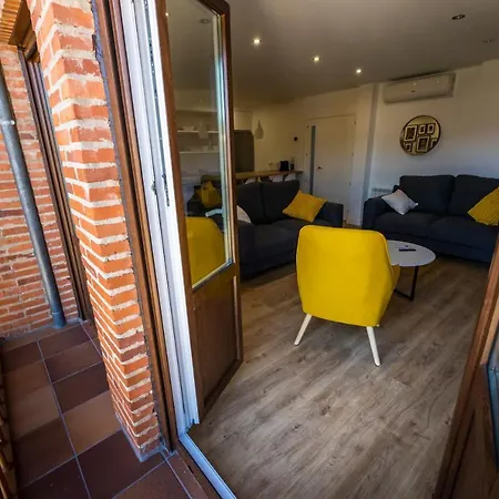 El Balcon Del Poeta * إل بورغو دي أوسما