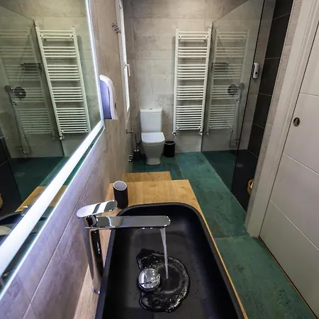 El Balcon Del Poeta إل بورغو دي أوسما